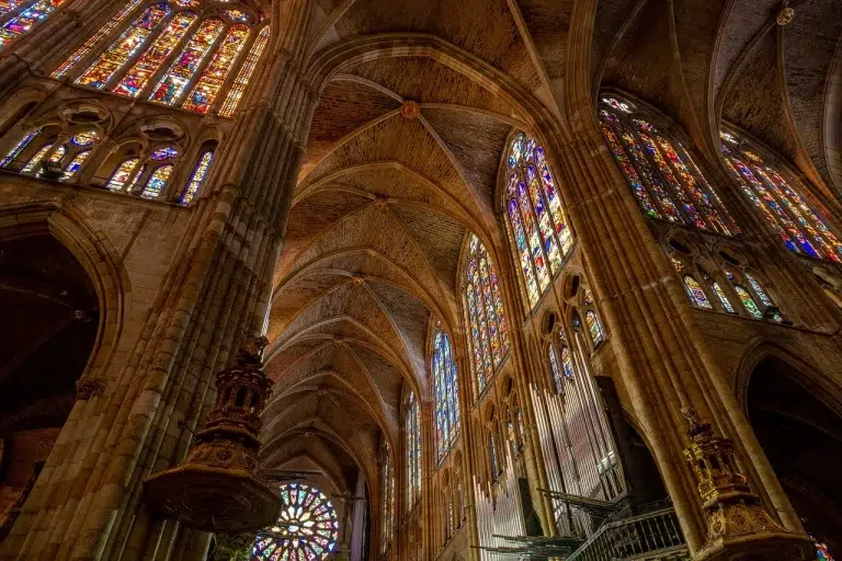 Vidrieras de la Catedral de León y Tren Turístico – León 0 (0)