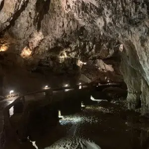 Cuevas del Valporquero