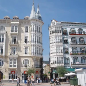 Calle de Castro Urdiales