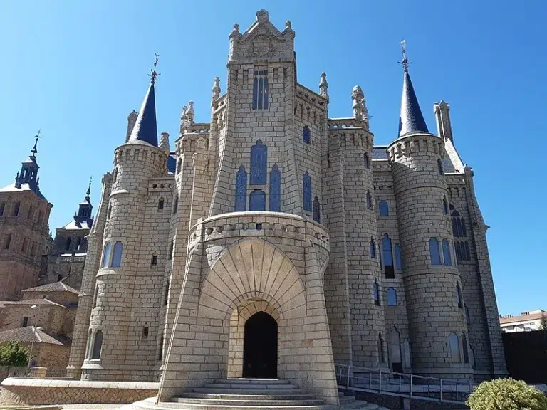 Palacio de Gaudi y Museo de los Caminos – Astorga 0 (0)