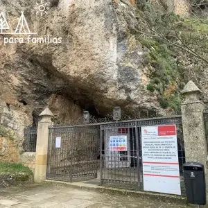 Entrada a San Saturio