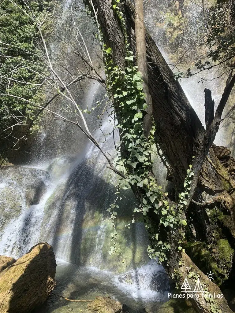 Cascada de la Toba en Soria