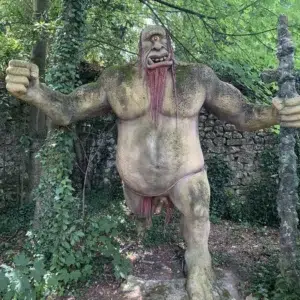 Escultura del Museo de Altamira Mitológica