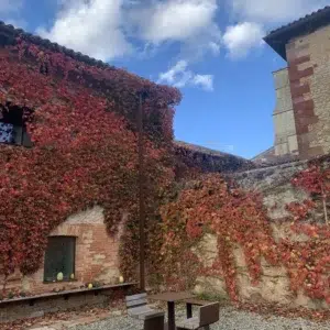 Exteriores del Convento de Mave
