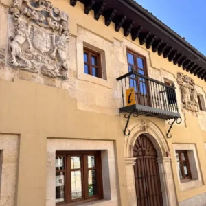 Casa de los Leones Cervera de Pisuerga