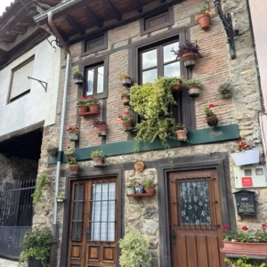 Fachada típica de Potes